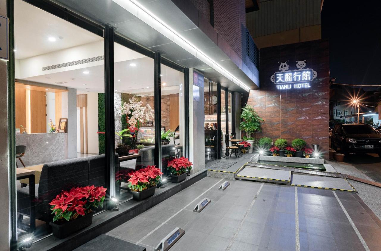 Tianli Hotel Tainan Exterior foto